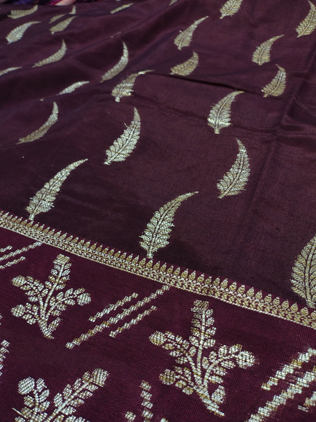 Deep Wine Georgette Banarasi Saree – Leaf Motif & Rich Pallu