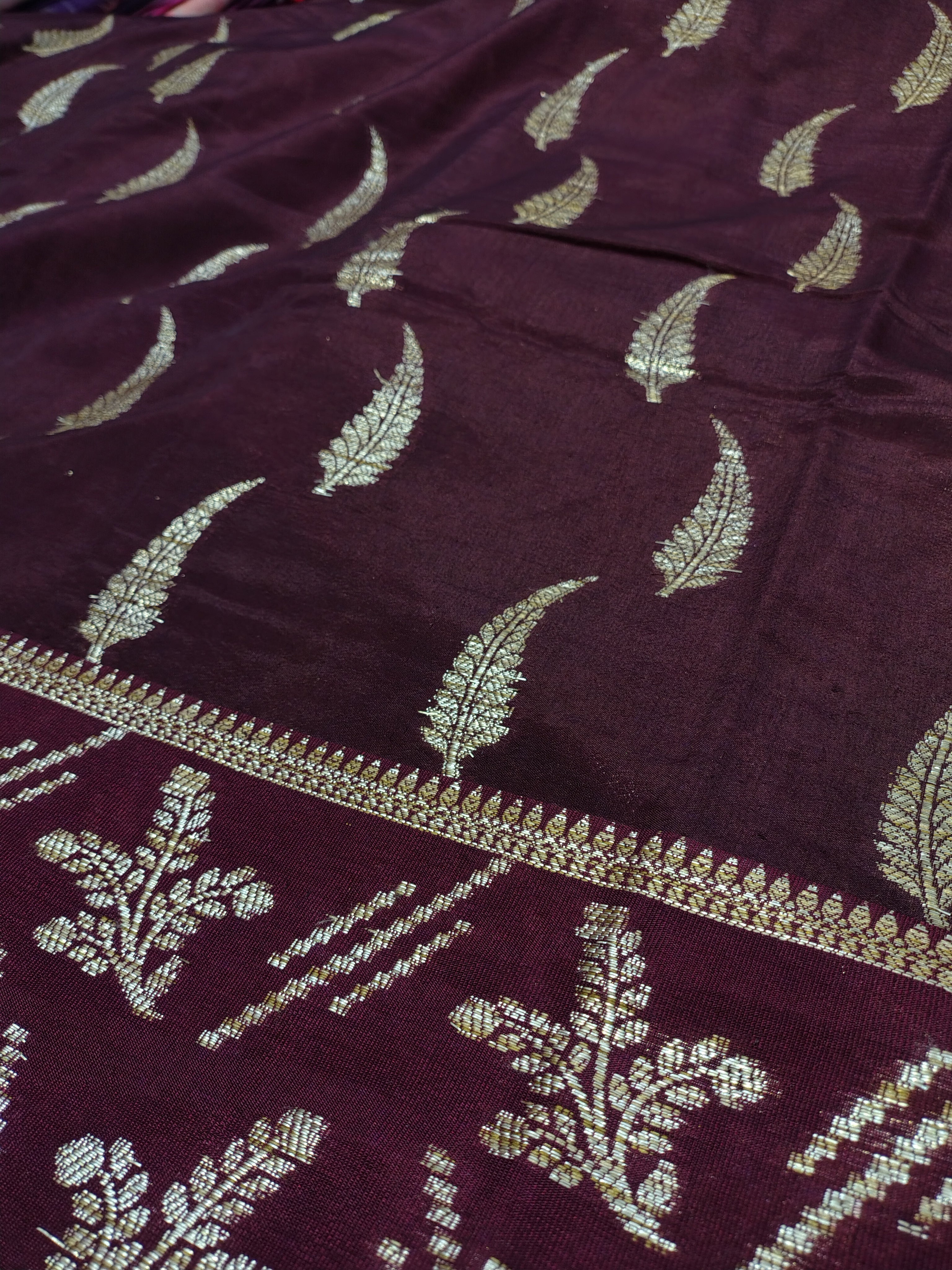 Deep Wine Georgette Banarasi Saree – Leaf Motif & Rich Pallu