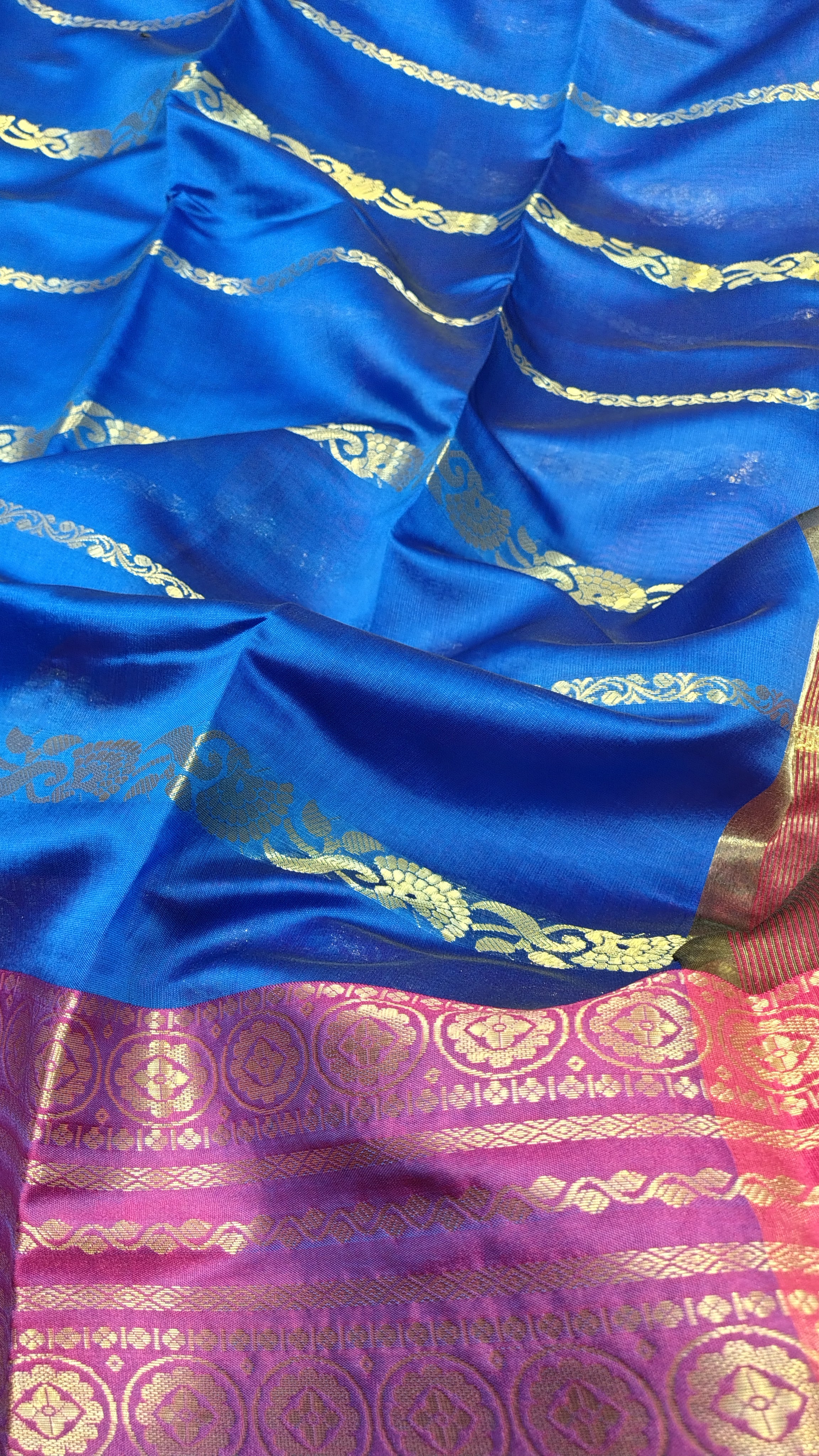 Royal Blue Banarasi Soft Art Silk Saree with Linear Weave