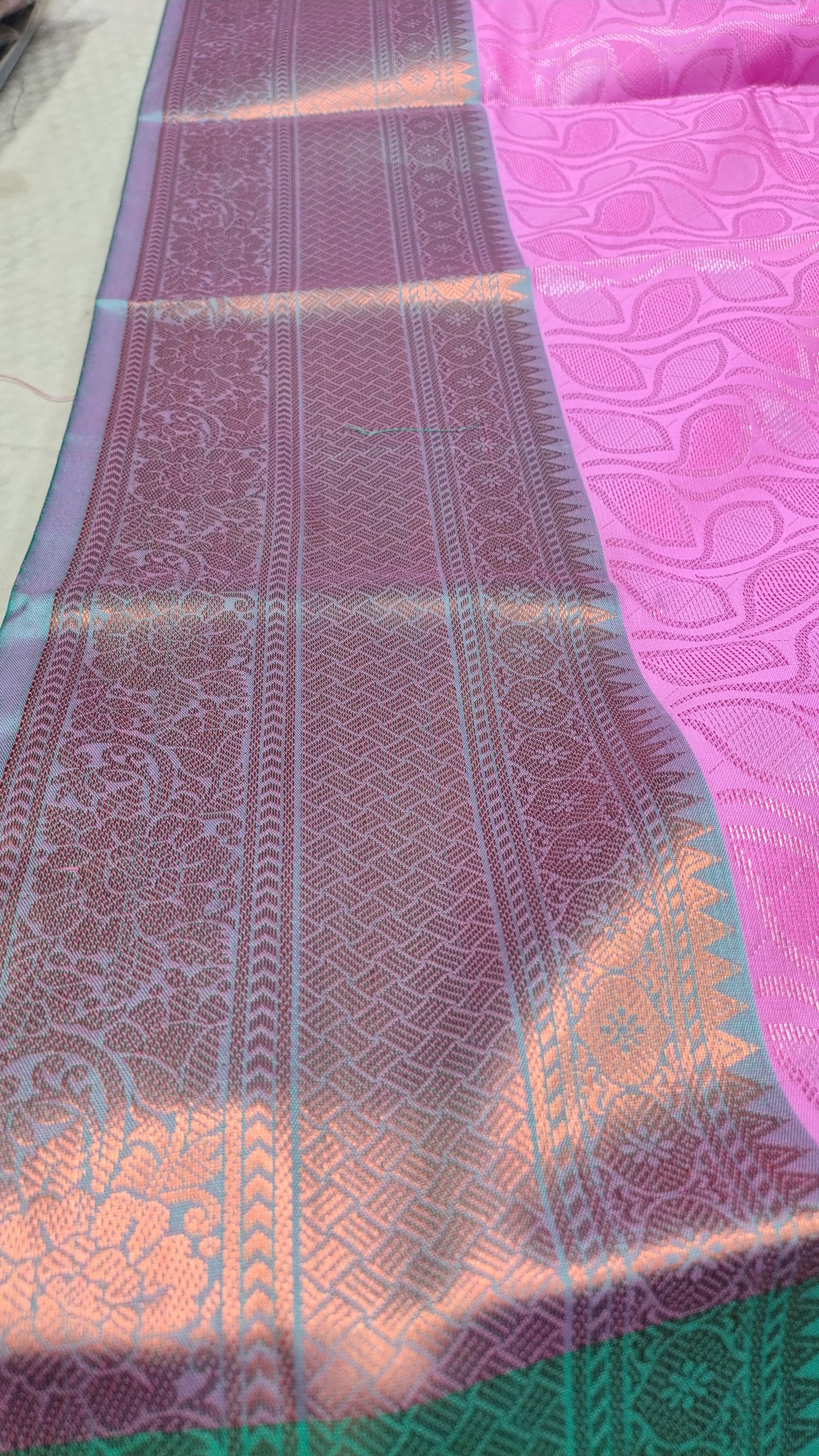 Pink Banarasi Saree – Leaf Tanchoi Weave with Triple Border
