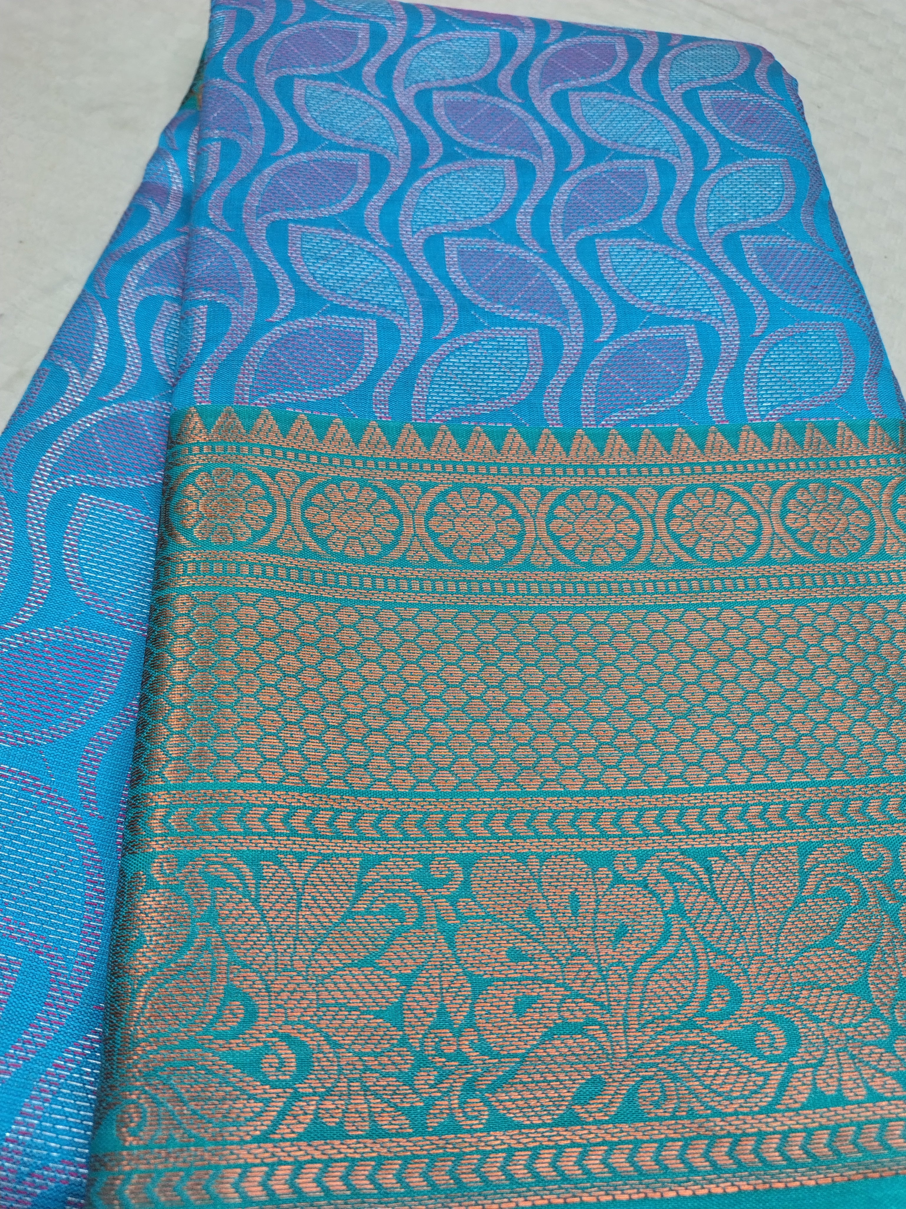 Blue Banarasi Saree – Leaf Tanchoi Weave with Triple Border