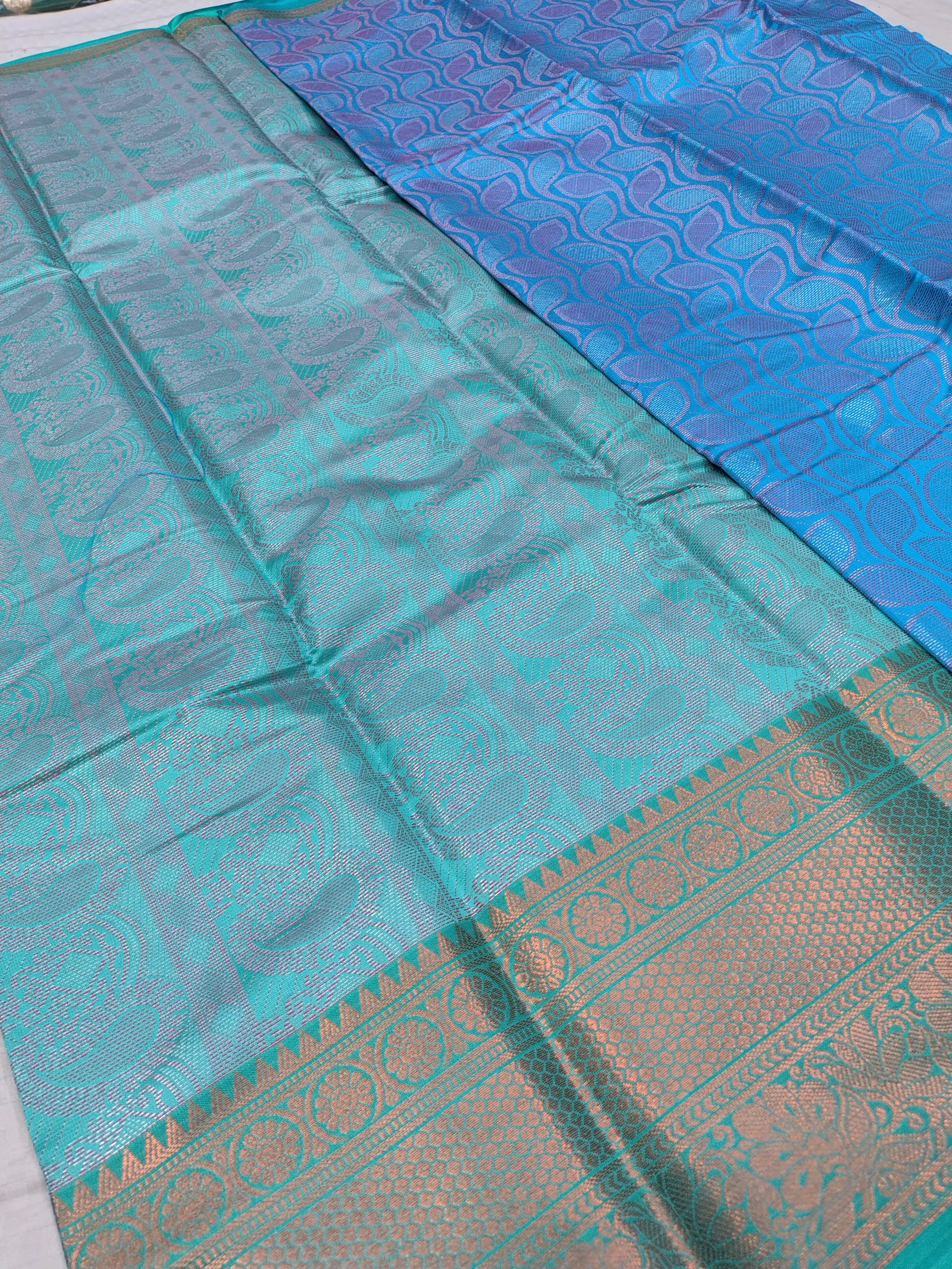 Blue Banarasi Saree – Leaf Tanchoi Weave with Triple Border
