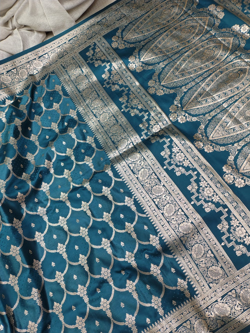 Blue Mashru Silk Saree with Heavy Zari Work